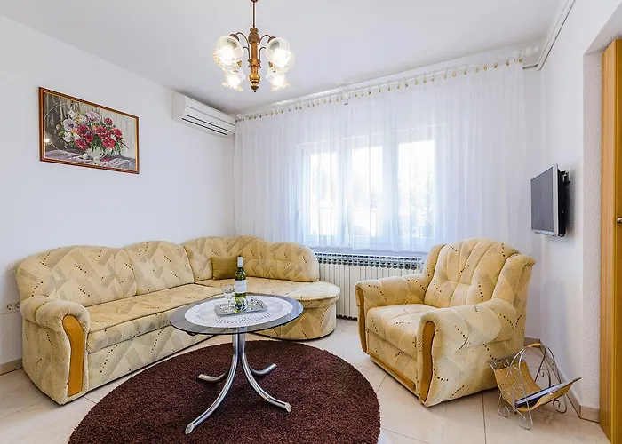 Appartement Hundefreundliches Nur 500 Meter Zum Mit Meerblick, Garten, Grill