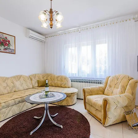 Apartman Hundefreundliches Nur 500 Meter Zum Mit Meerblick, Garten, Grill